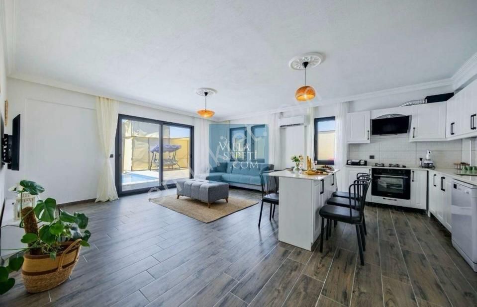 Karaçulhada Kiralık 3+1 Müstakil Havuzlu Villa - Görsel 16