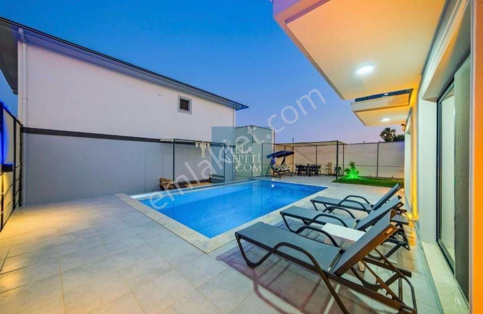 Karaçulhada Kiralık 3+1 Müstakil Havuzlu Villa - Görsel 3