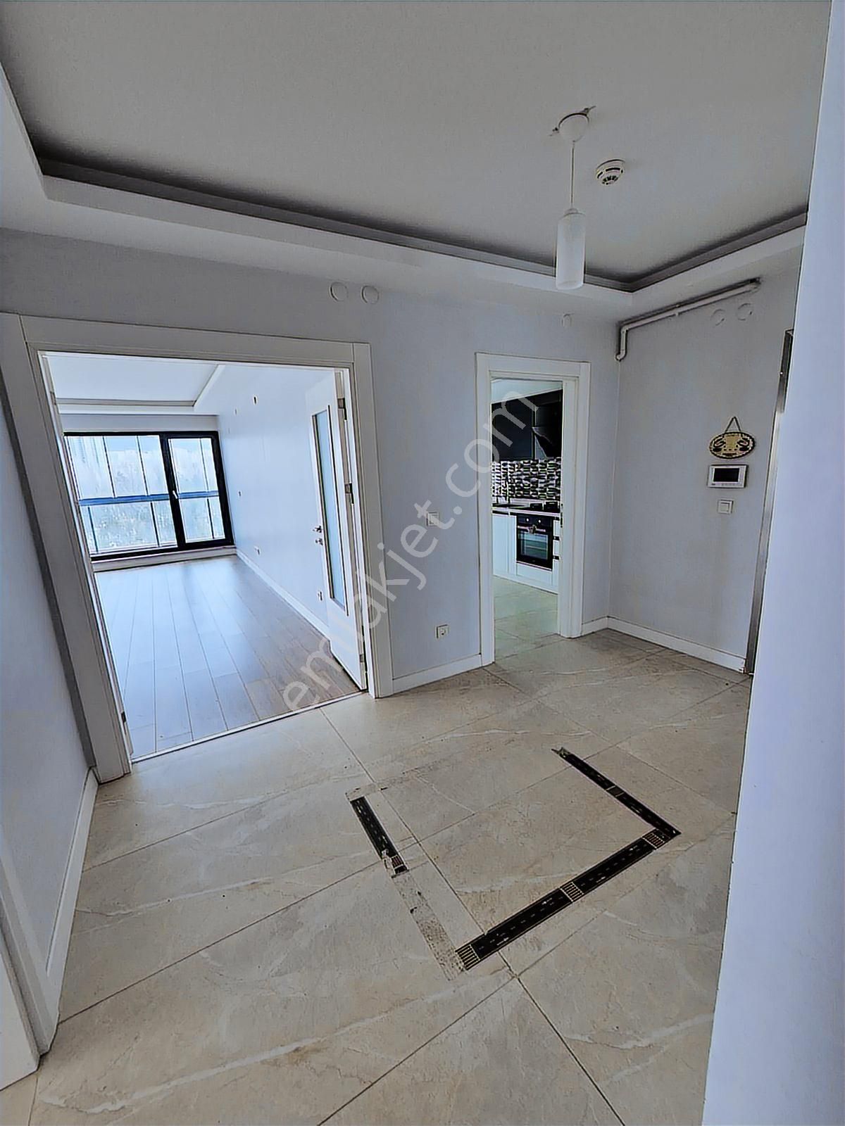 Altındağ Zümrütevler'de Kiralık 4+1, 180m², Site İçinde, Güvenli - Görsel 15
