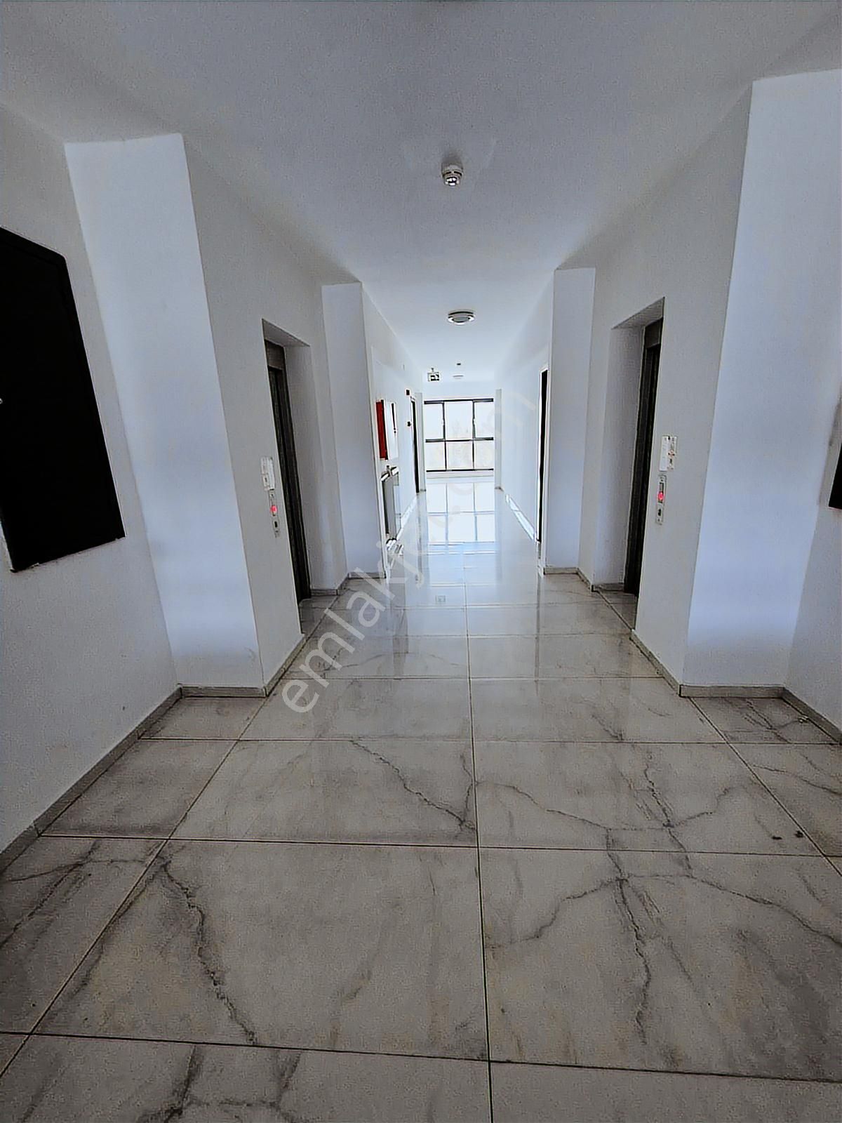 Altındağ Zümrütevler'de Kiralık 4+1, 180m², Site İçinde, Güvenli - Görsel 12