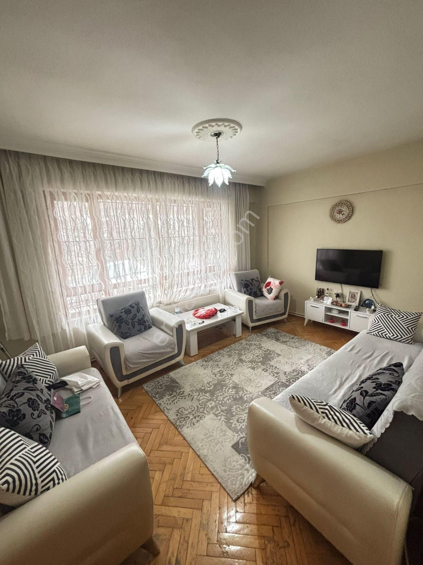 Mamak - Ekin Mahallesi Ön Cephe 2+1 Satılık Fırsat Dairesi !!! - Görsel 2