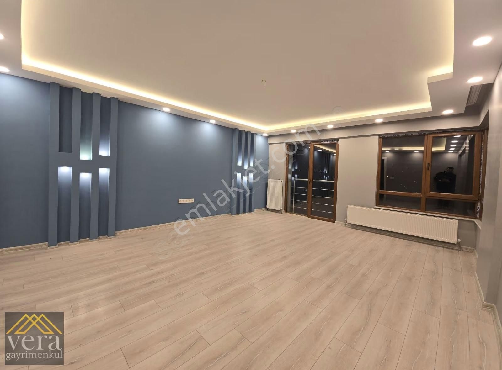 İskanlı Mantolamalı Caddeye Bir Bina Süperlüks Fırsat Dubleks - Görsel 4