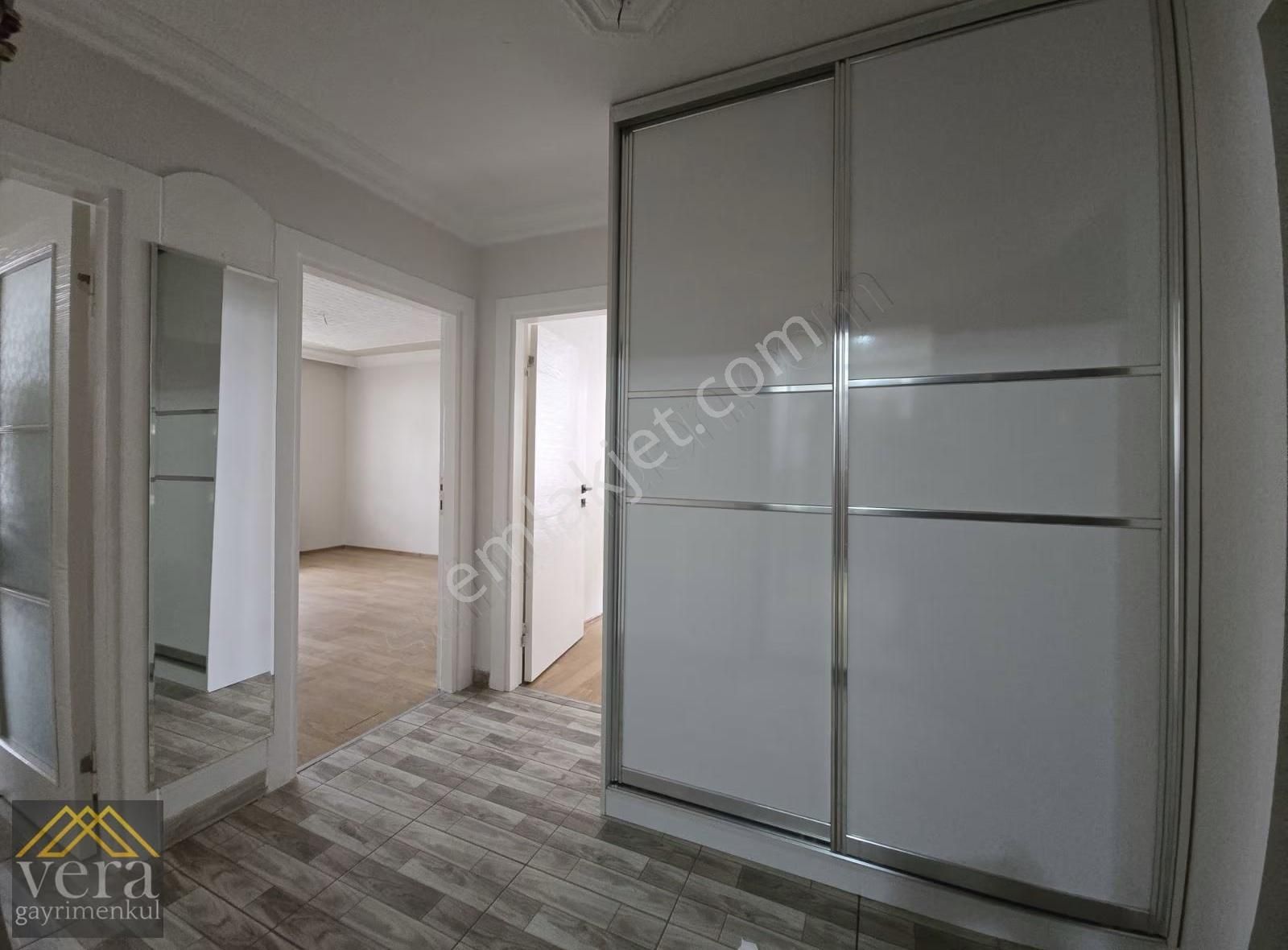 Şahintepede Caddeye 2. Bina Giriş Kat 3+1 Kiralık Kapalı Garaj - Görsel 24
