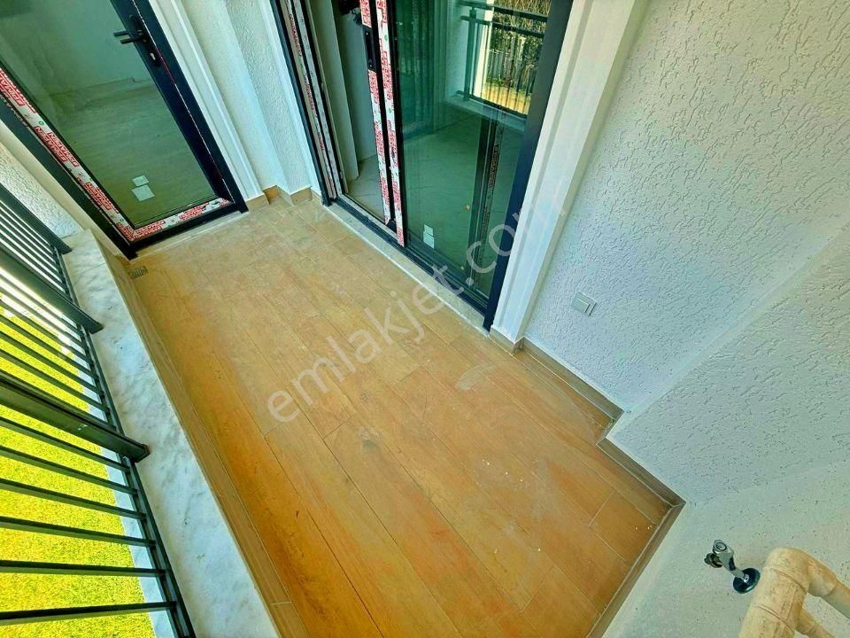Uytundan Edremit Cennetayağında Kapalı Otoparklı 3+1 Dubleks - Görsel 20