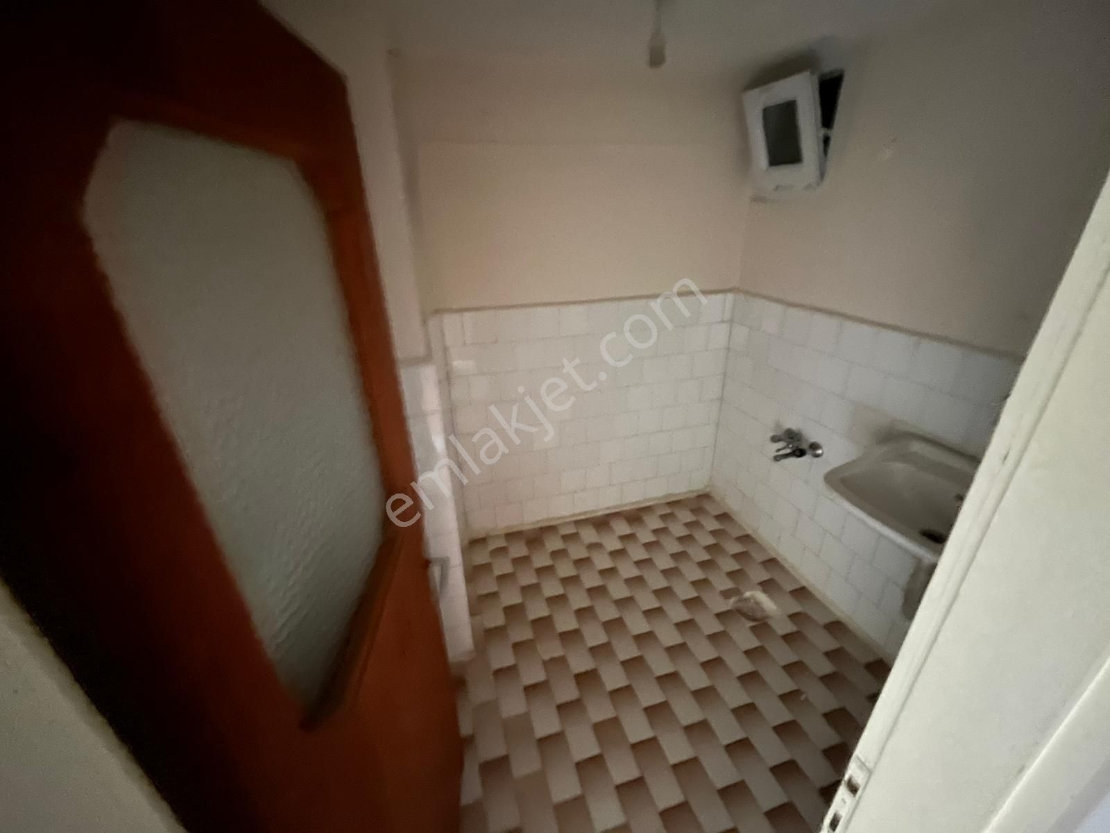 Akşemsettinde 3+1 Yüksek Giriş Satılık Daire - Görsel 25