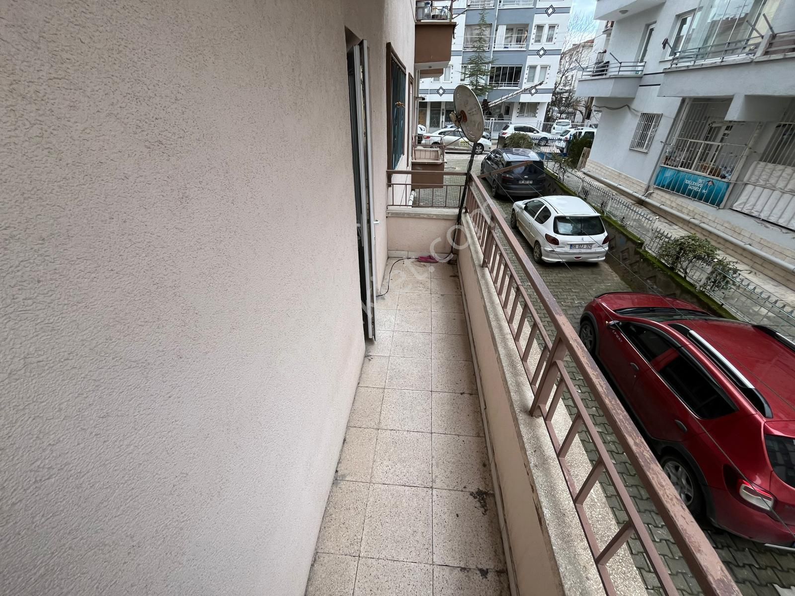Akşemsettinde 3+1 Yüksek Giriş Satılık Daire - Görsel 22