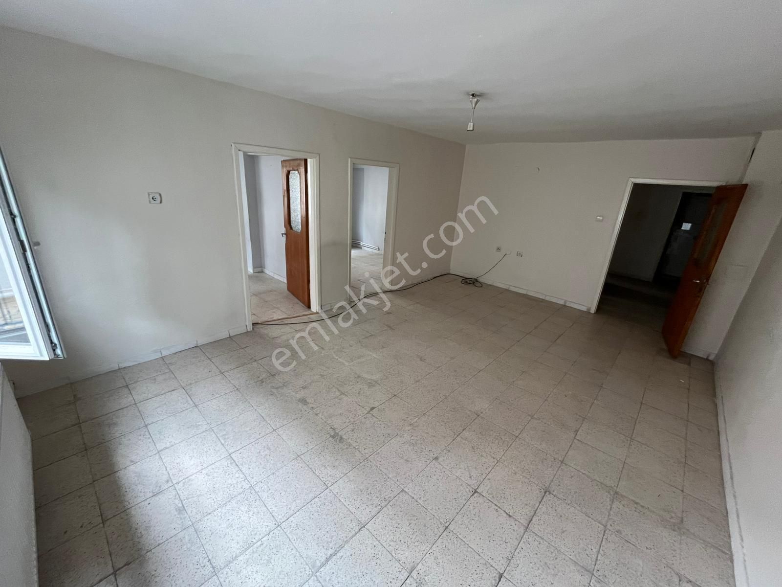 Akşemsettinde 3+1 Yüksek Giriş Satılık Daire - Görsel 7