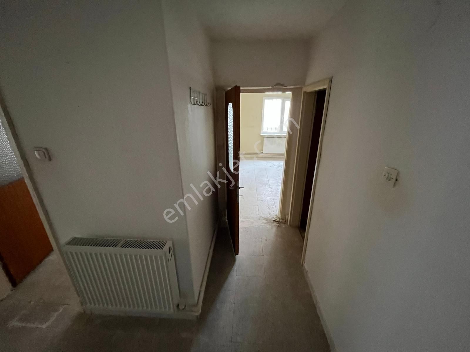 Akşemsettinde 3+1 Yüksek Giriş Satılık Daire - Görsel 20