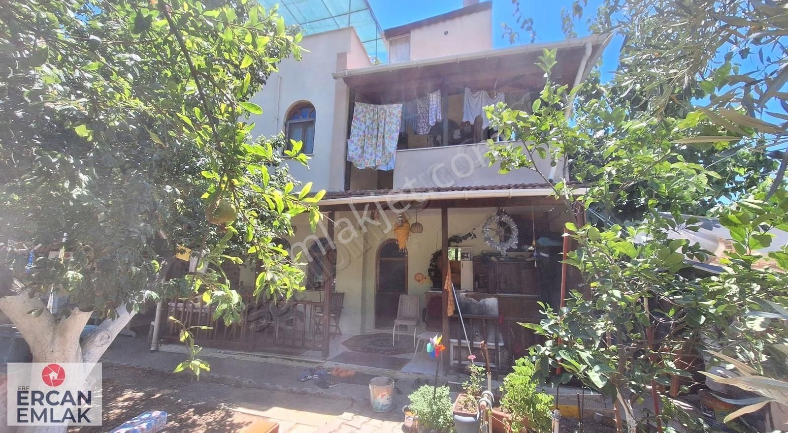 Özderede Geniş Bahceli Villa