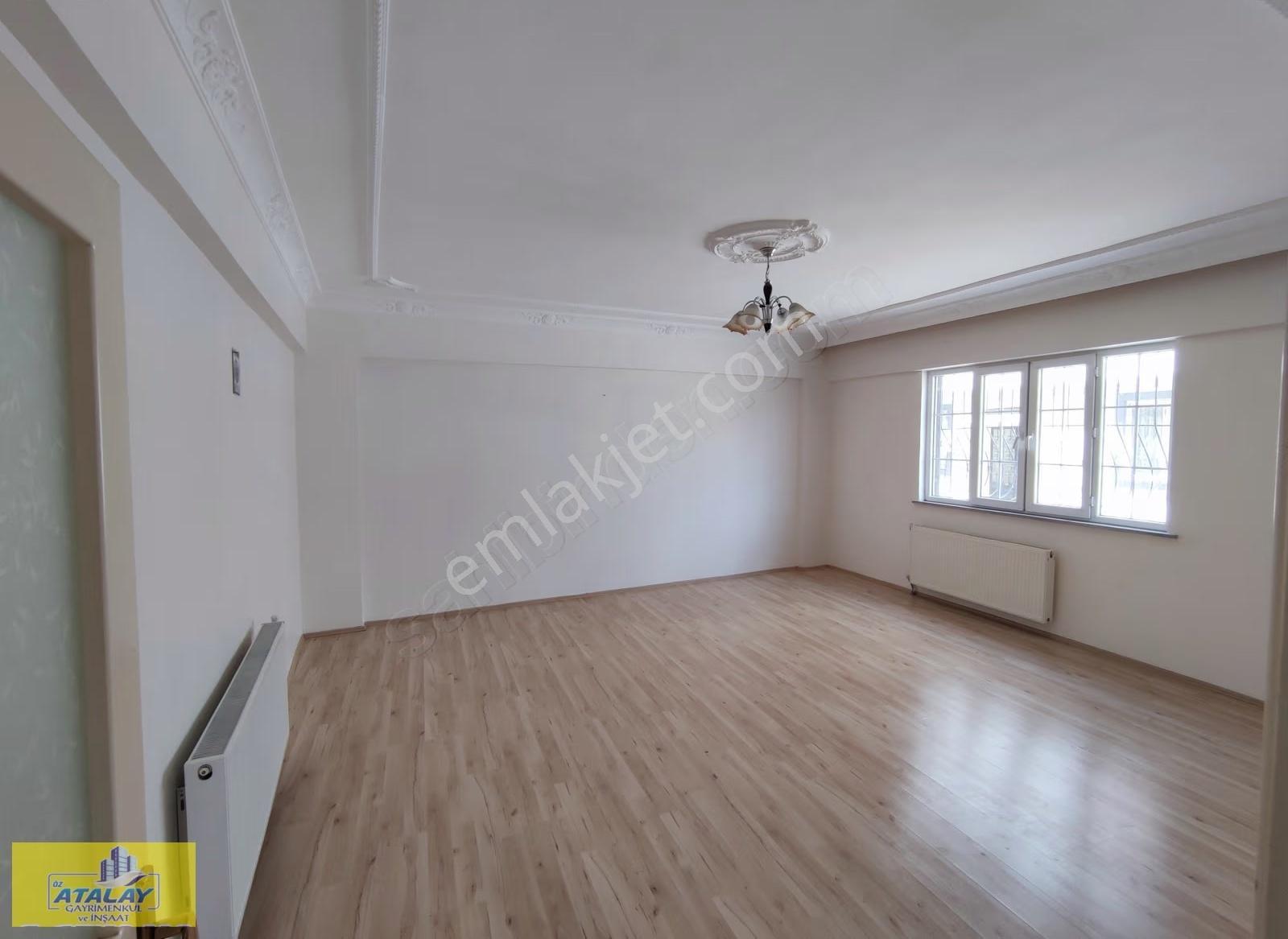 Satlık Şehrin Engüzel Noktasında 3+1 -daire 235 Metre Teras Acil - Görsel 9