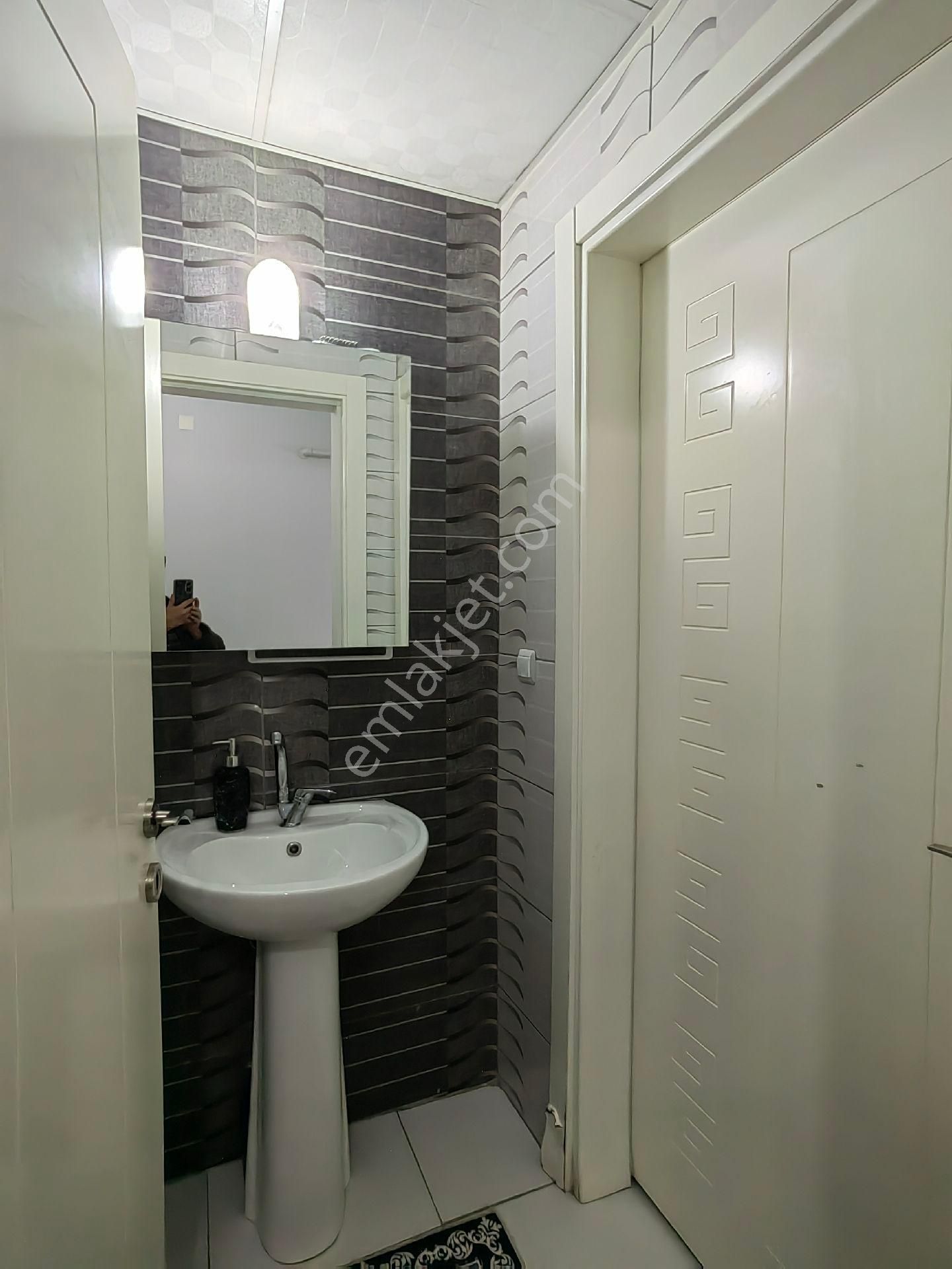 Nasreddin Den Kozağaç Yolu Üzeri Satılık Bakımlı Daire - Görsel 12