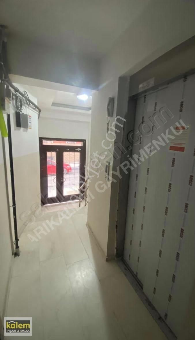 Bağcılar Fatih Mh. Krediye Uygun 2+1 Bahçe Katı Satılık Daire - Görsel 4