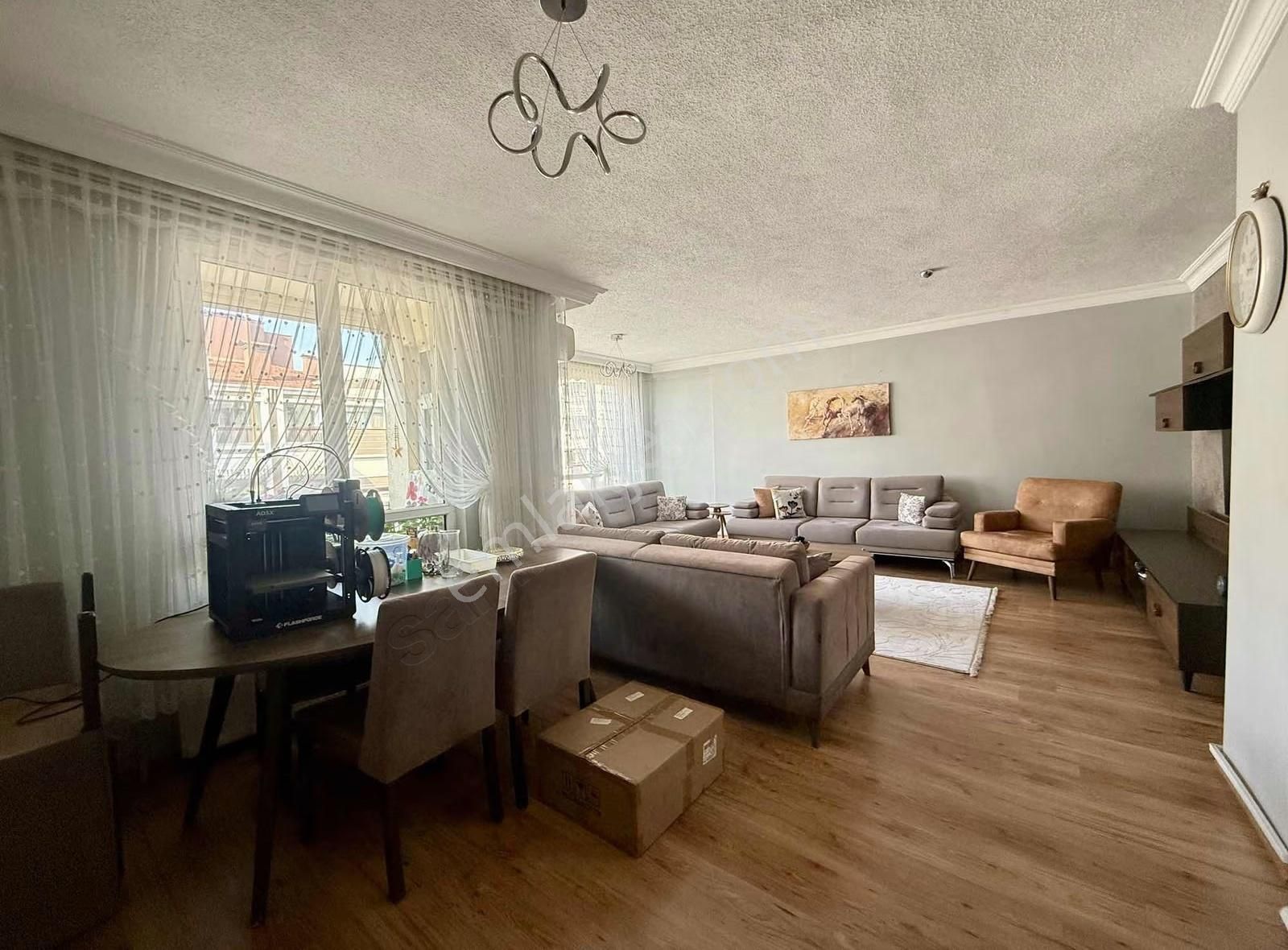 Pogadan Kullanışlı Ferah Merkezi Konumda 3+1 - Görsel 2