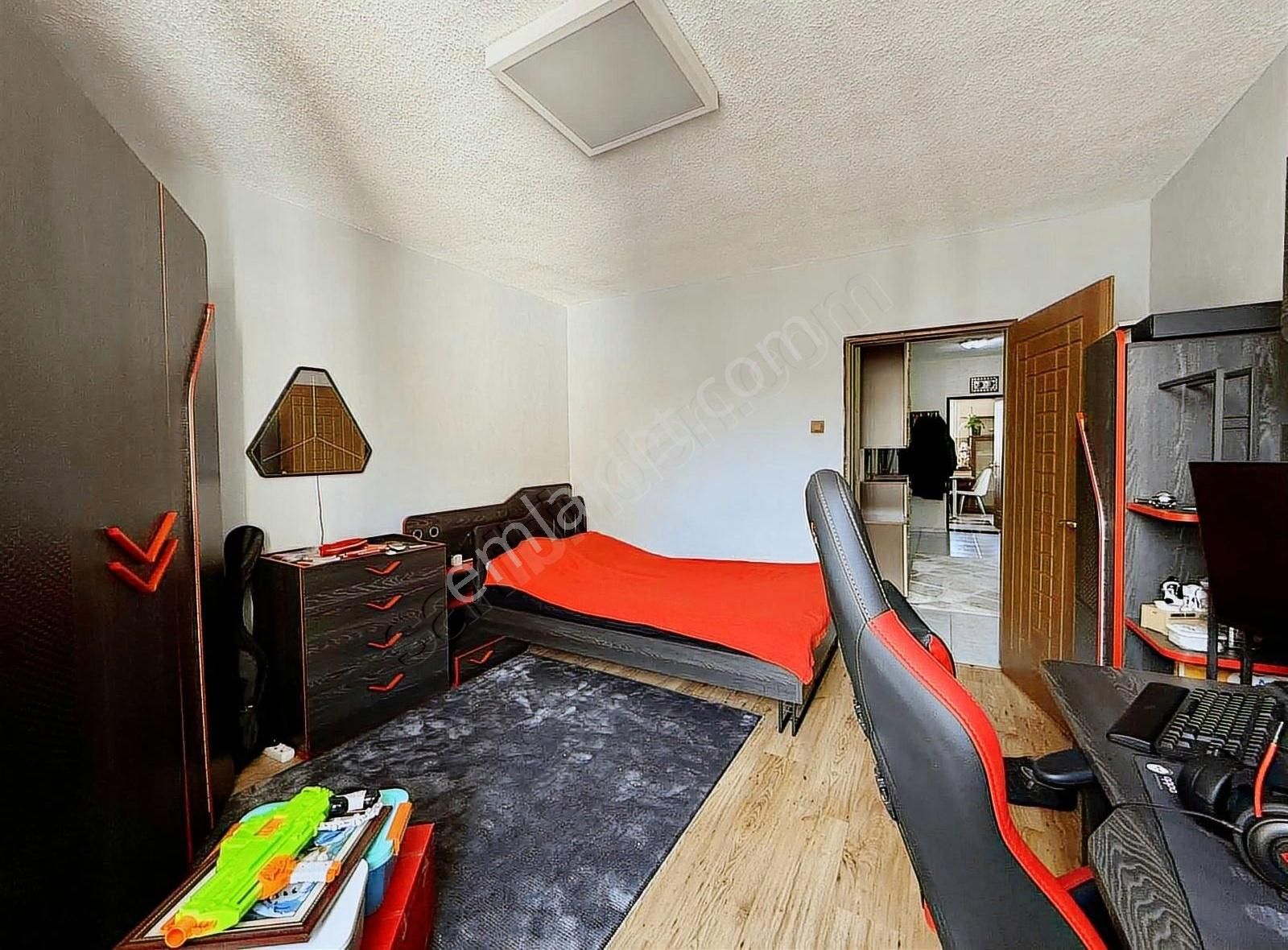 Pogadan Kullanışlı Ferah Merkezi Konumda 3+1 - Görsel 9