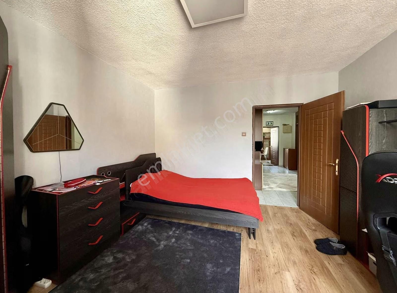 Pogadan Kullanışlı Ferah Merkezi Konumda 3+1 - Görsel 14