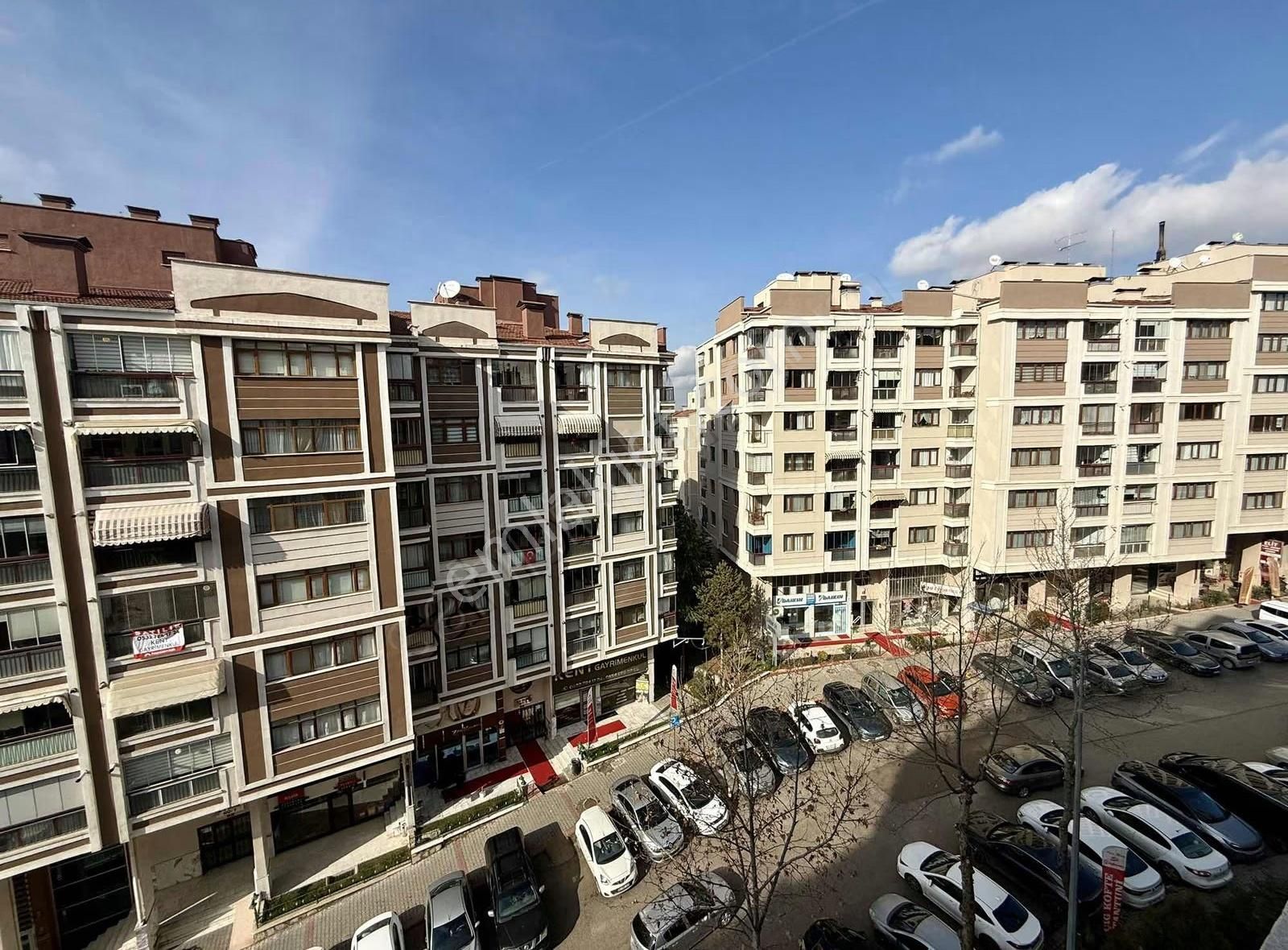 Pogadan Kullanışlı Ferah Merkezi Konumda 3+1 - Görsel 20