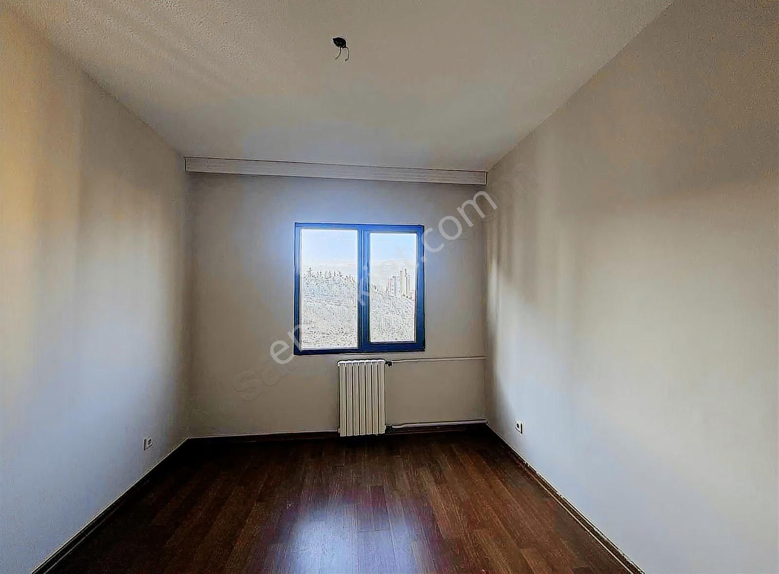 Pogadan Çınar Sitesinde 3+1 Bakımlı Daire - Görsel 8