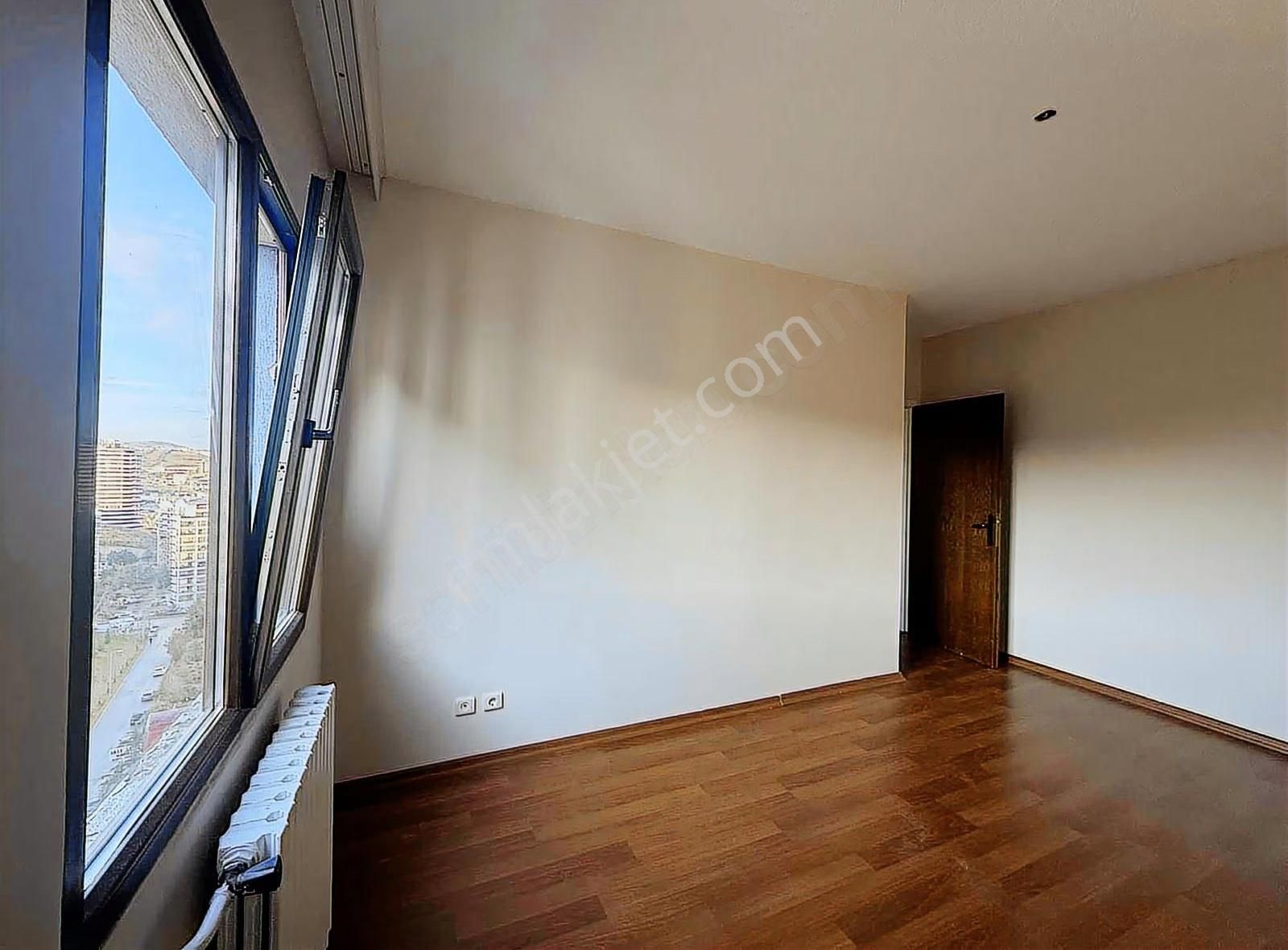 Pogadan Çınar Sitesinde 3+1 Bakımlı Daire - Görsel 7