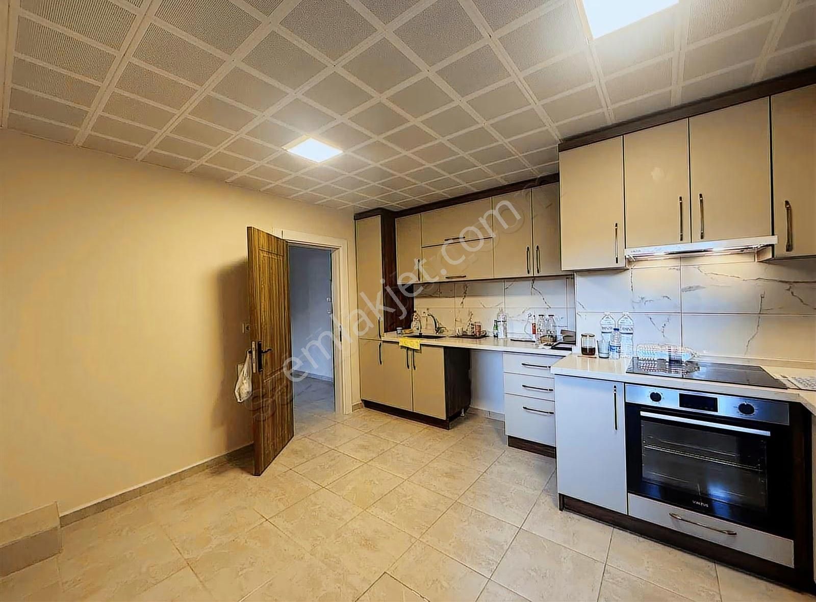 Pogadan Çınar Sitesinde 3+1 Bakımlı Daire - Görsel 14