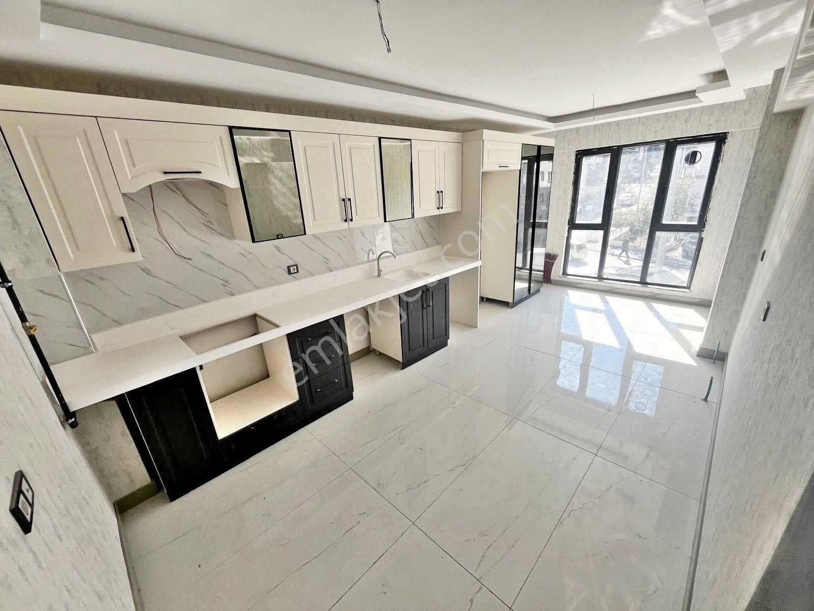 Gold Emlaktan Atapark Katta 3+1 Asansörlü Uygun Fiyatlı Sıfır Bina Satılık Daire