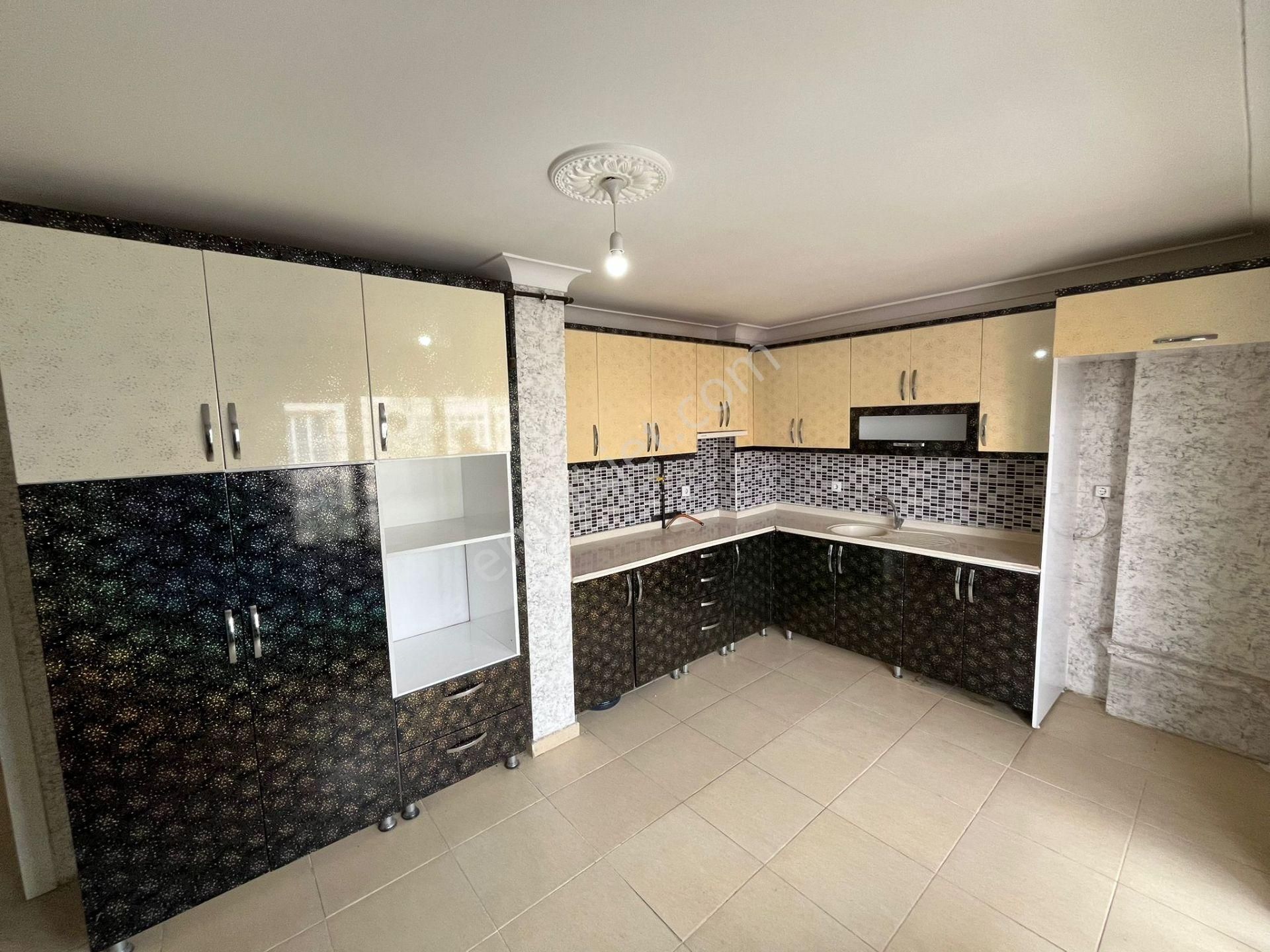 Piyade Mahallesinde 4+1 Yapılı Fırsat Daire!