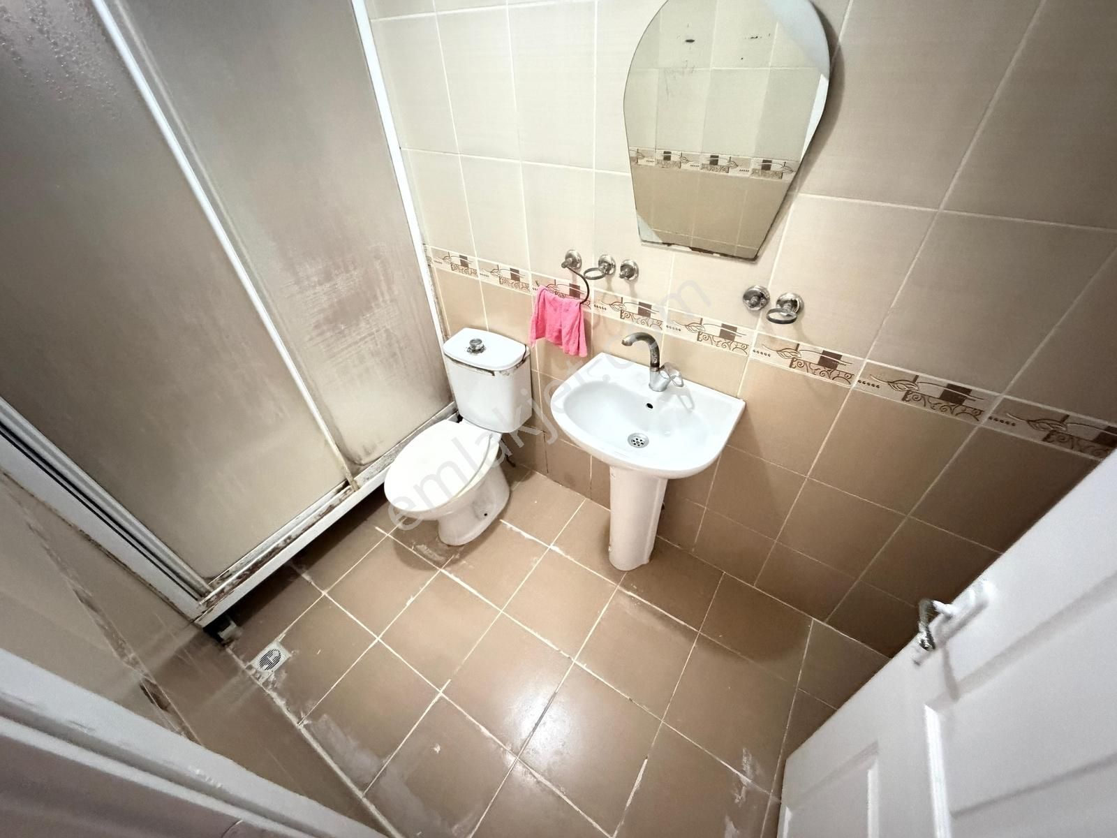 Eminevim Ve Diğer Firmalara Uygun 2+1 Bahçe Kat Daire - Görsel 23