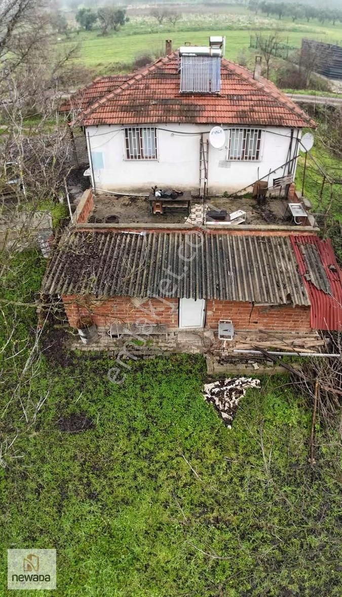 Sakarya Pamukova Gökgöz'de Köy Merkezinde 1240m2 Tarla