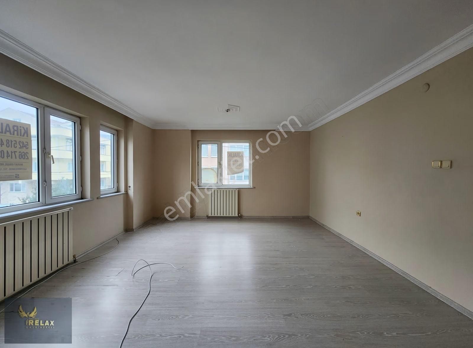 İhsaniye Mah Site İçerisinde 3+1 Balkonlu Arakat Daire - Görsel 16