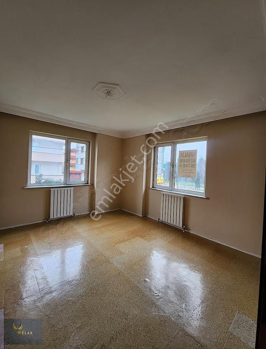 İhsaniye Mah Site İçerisinde 3+1 Balkonlu Arakat Daire - Görsel 4