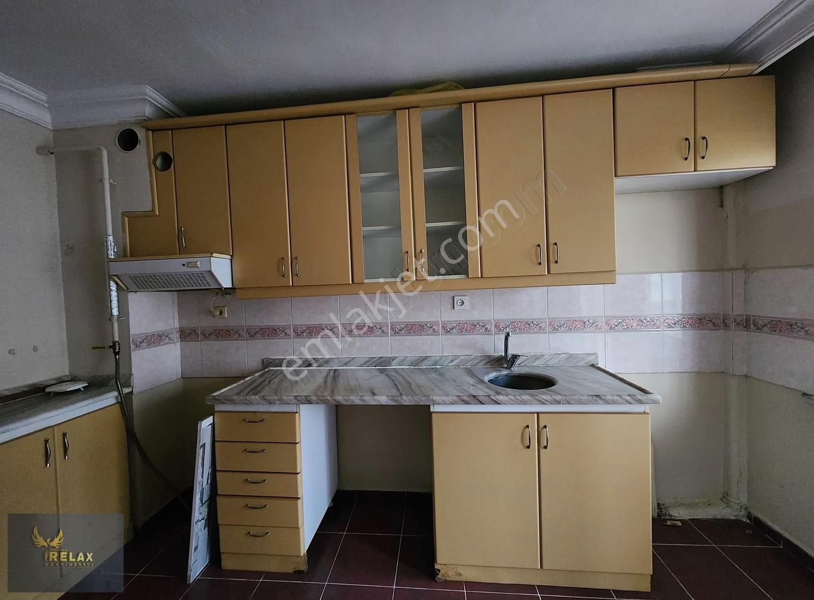 İhsaniye Mah Site İçerisinde 3+1 Balkonlu Arakat Daire - Görsel 28