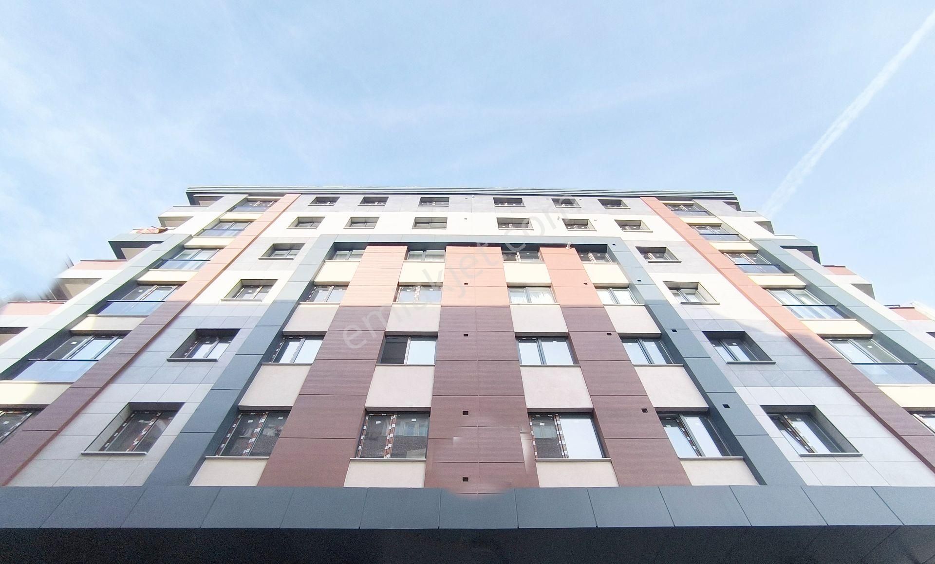 E5 Metro Yakını 3+1 6,kat Otoparklı Ultralüxs Daire - Görsel 2