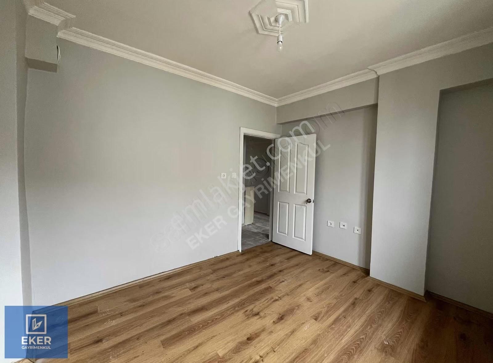 Eker'den Hat Boyunda Çarşıya Çok Yakın 3+1 Kiralık Daire - Görsel 24