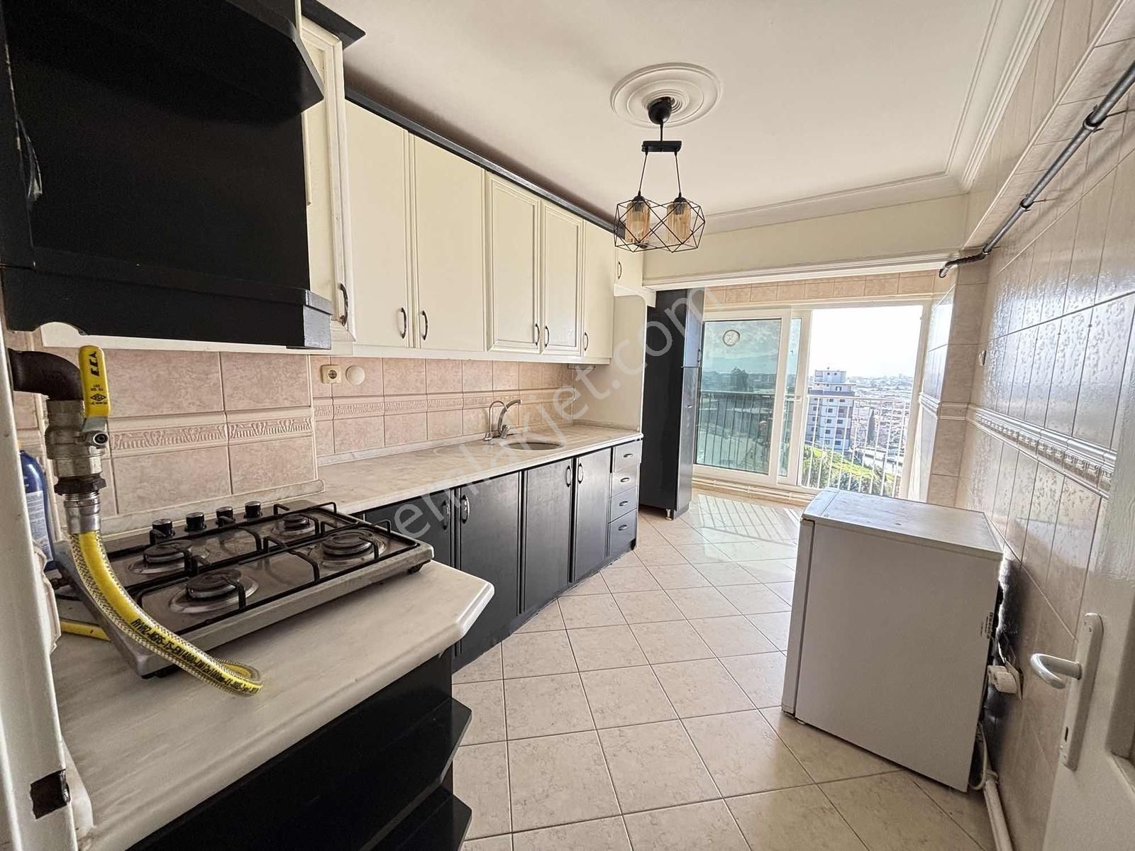 İzmir Çiğli Esentepe Panaromik Manzaralı Kiralık 3+1 Cb Ph - Görsel 11