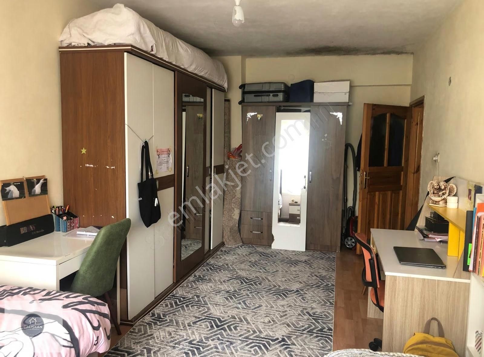 Geçit Mahallesinde Satılık Üc Adet Daire - Görsel 11
