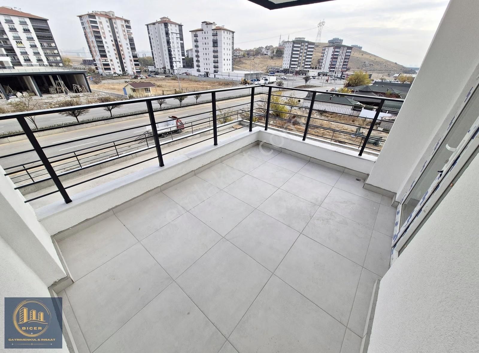 ^yakacık'da Bulvar Üzerinde Emsalsiz Ultralüx Tasarım Daireler^ - Görsel 4