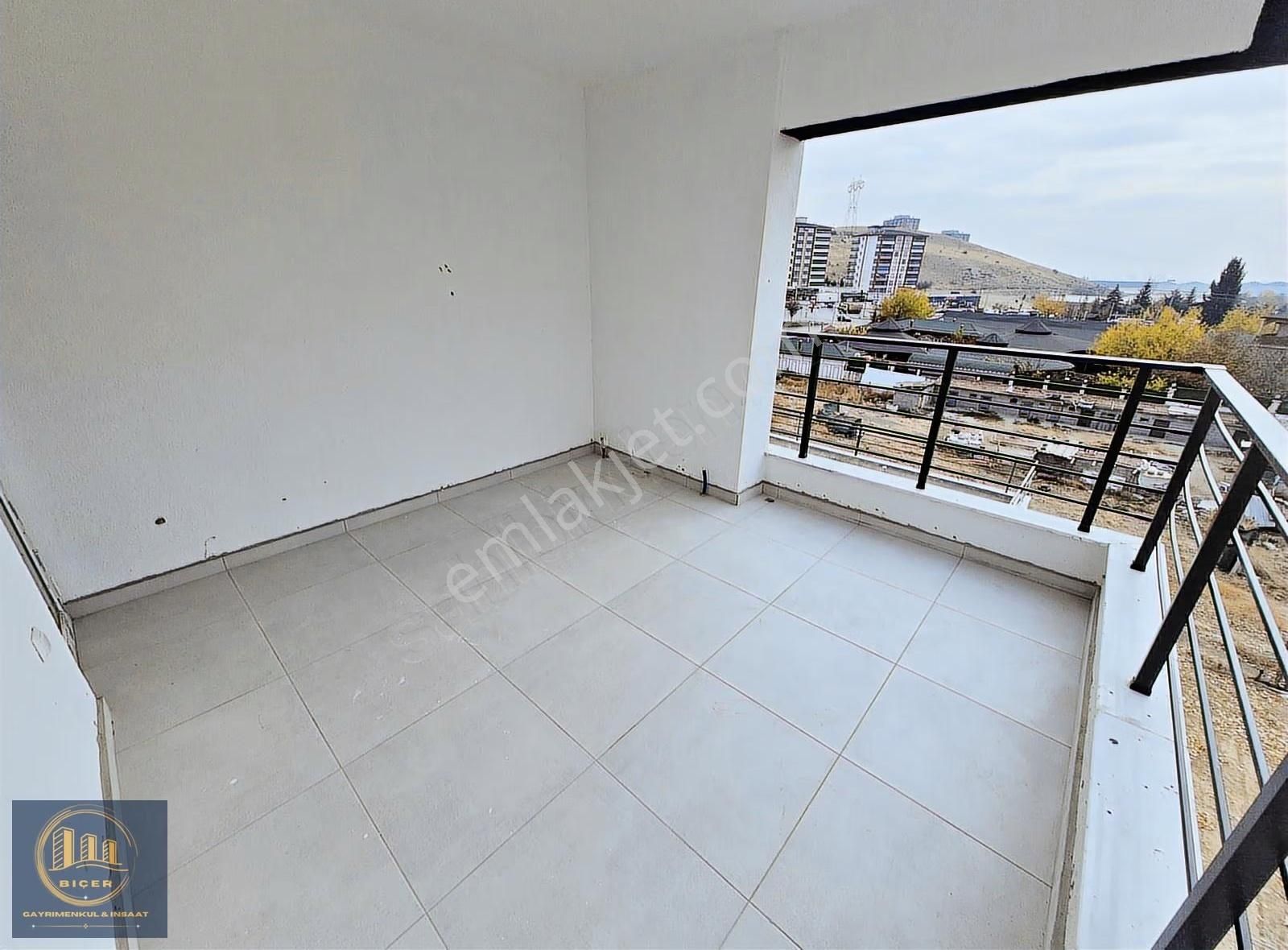 ^yakacık'da Bulvar Üzerinde Emsalsiz Ultralüx Tasarım Daireler^ - Görsel 22