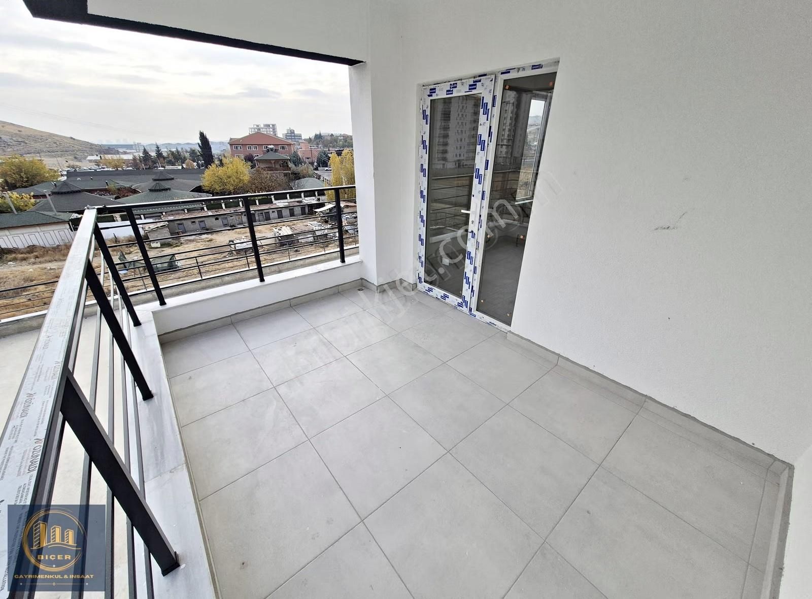 ^yakacık'da Bulvar Üzerinde Emsalsiz Ultralüx Tasarım Daireler^ - Görsel 20