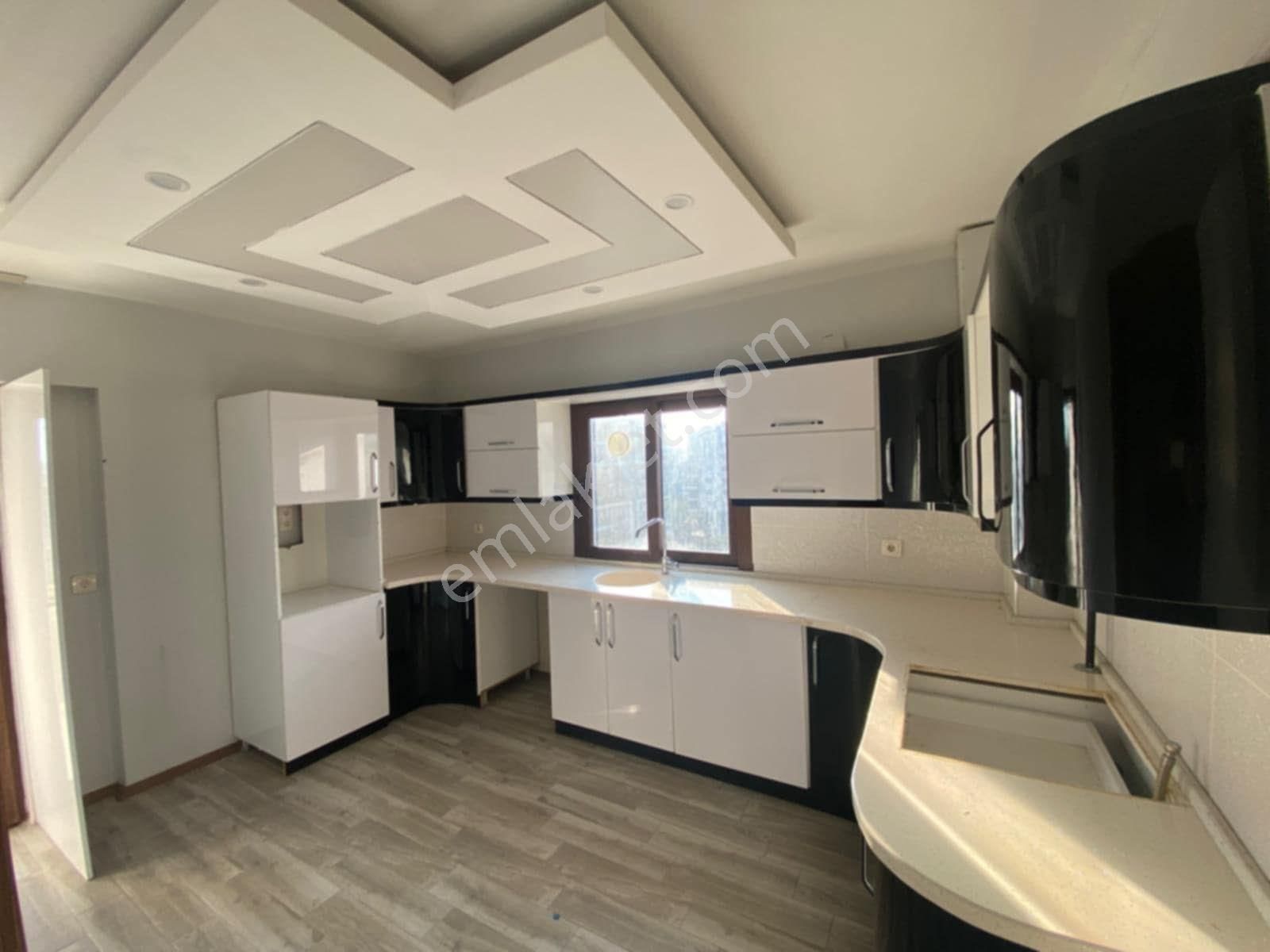 Yatırımlık Fırsat! 💎 Hazır Kiracılı, Peyzajlı Sitede Masrafsız 3+1 - Görsel 2