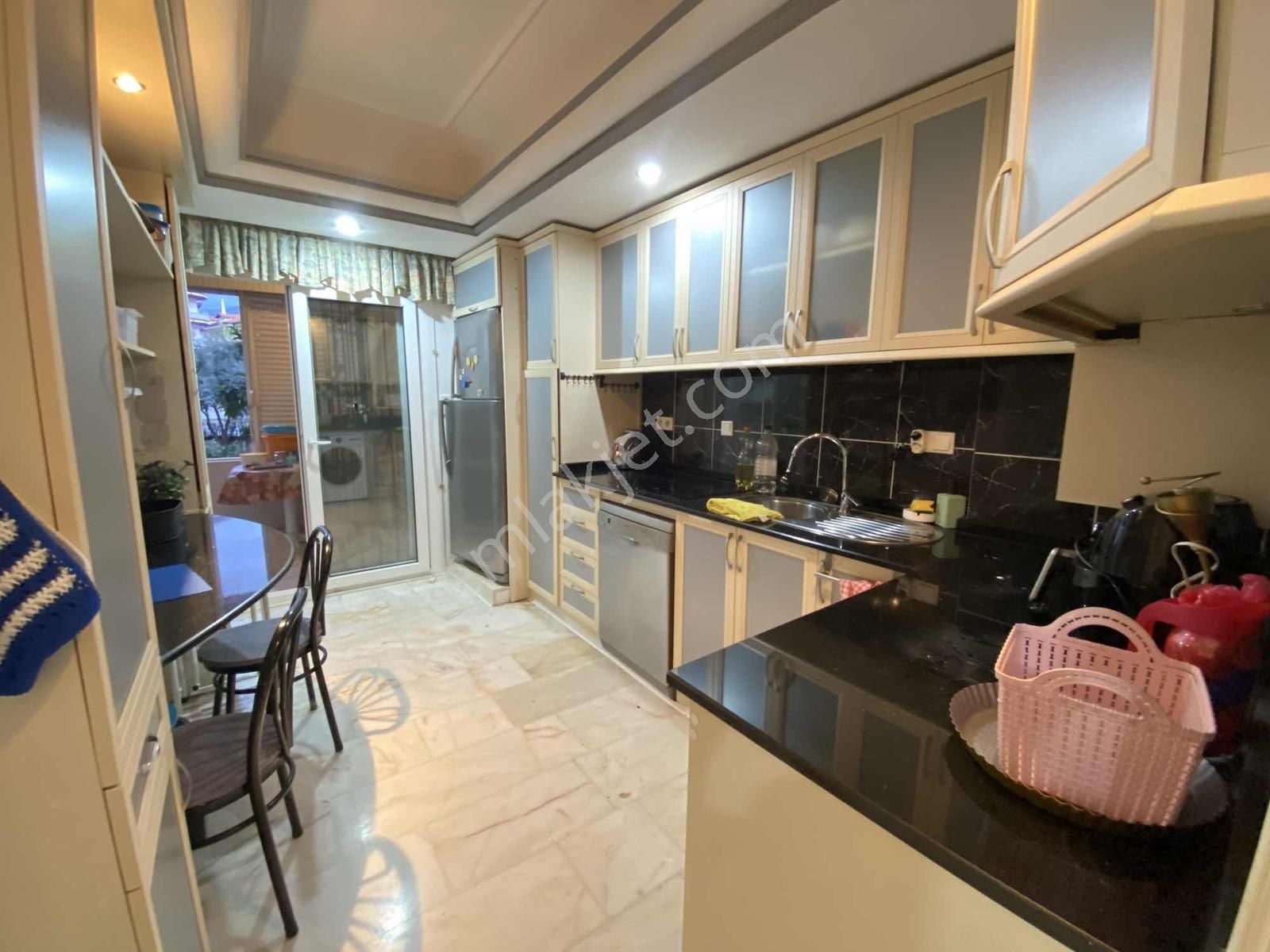 Obagölde Ful Eşyalı Kiralık 2+1 Ayrı Mutfak Daire - Görsel 11