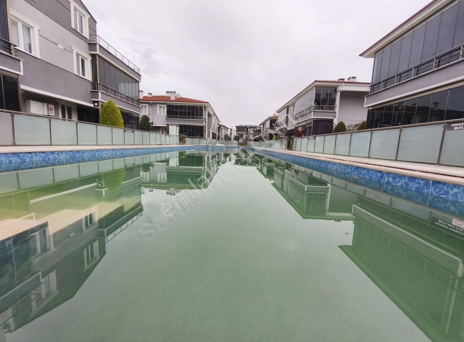 Duru Emlaktan Havuzlu Yazlık - Görsel 10