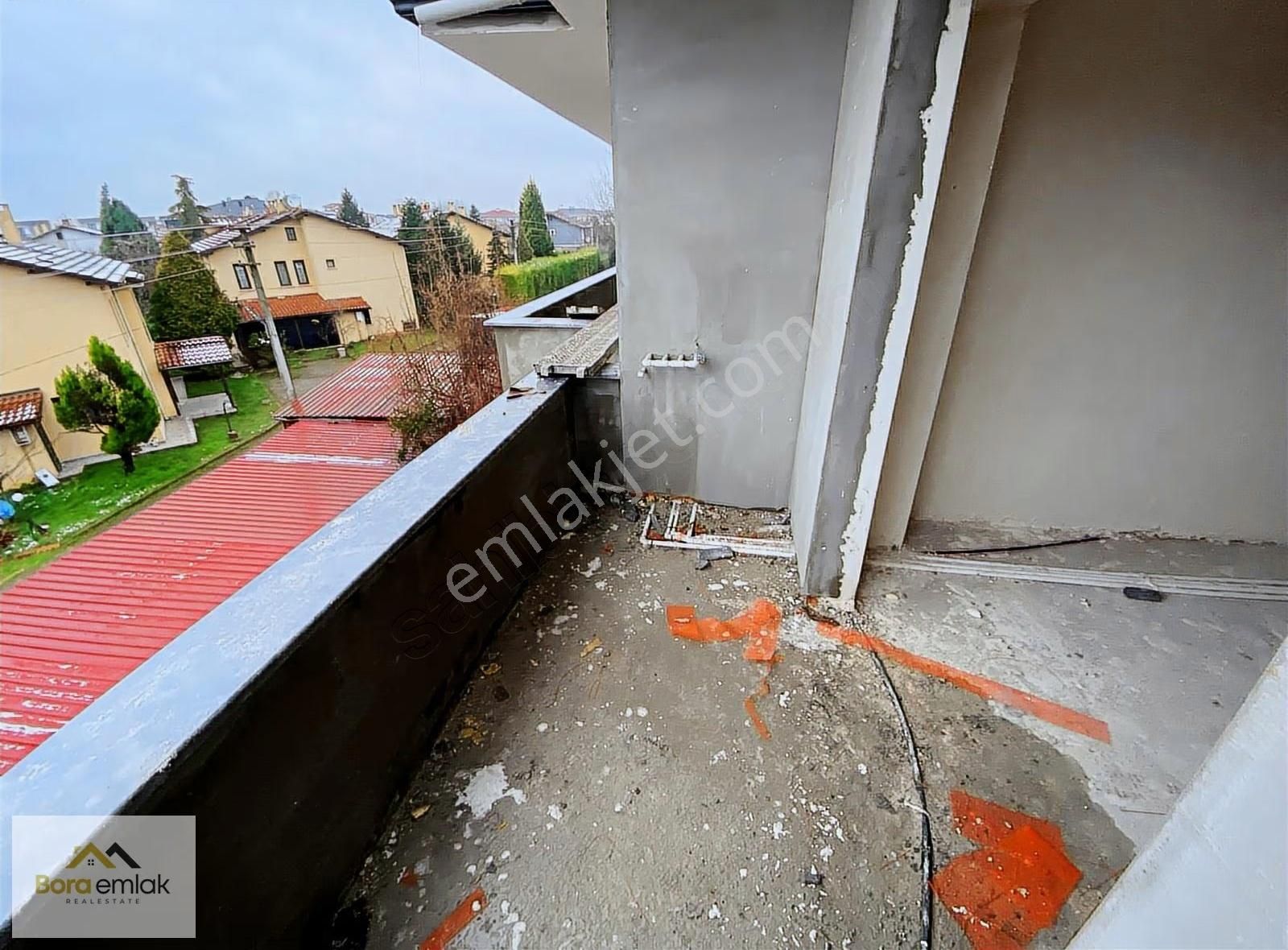Bora Emlak'dan Ömercikler Mahallesinde Satılık 2+0 Daire - Görsel 15