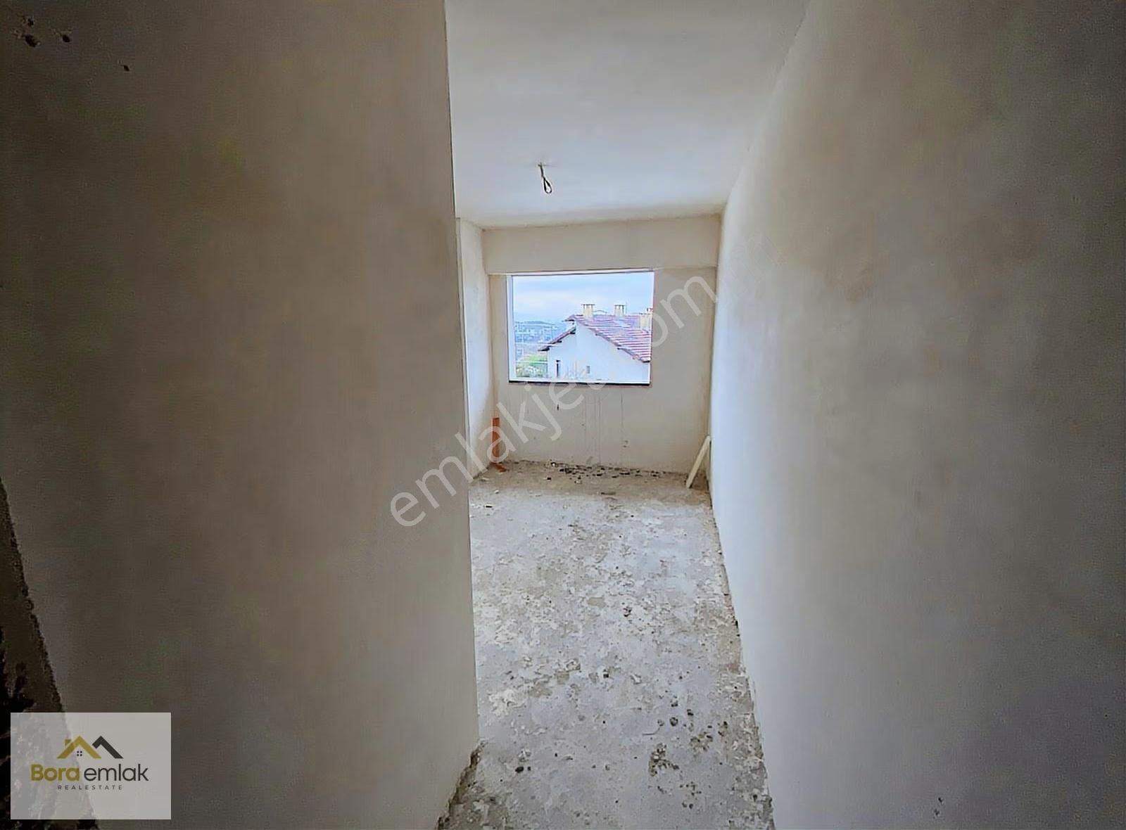 Bora Emlak'dan Ömercikler Mahallesinde Satılık 2+0 Daire - Görsel 18