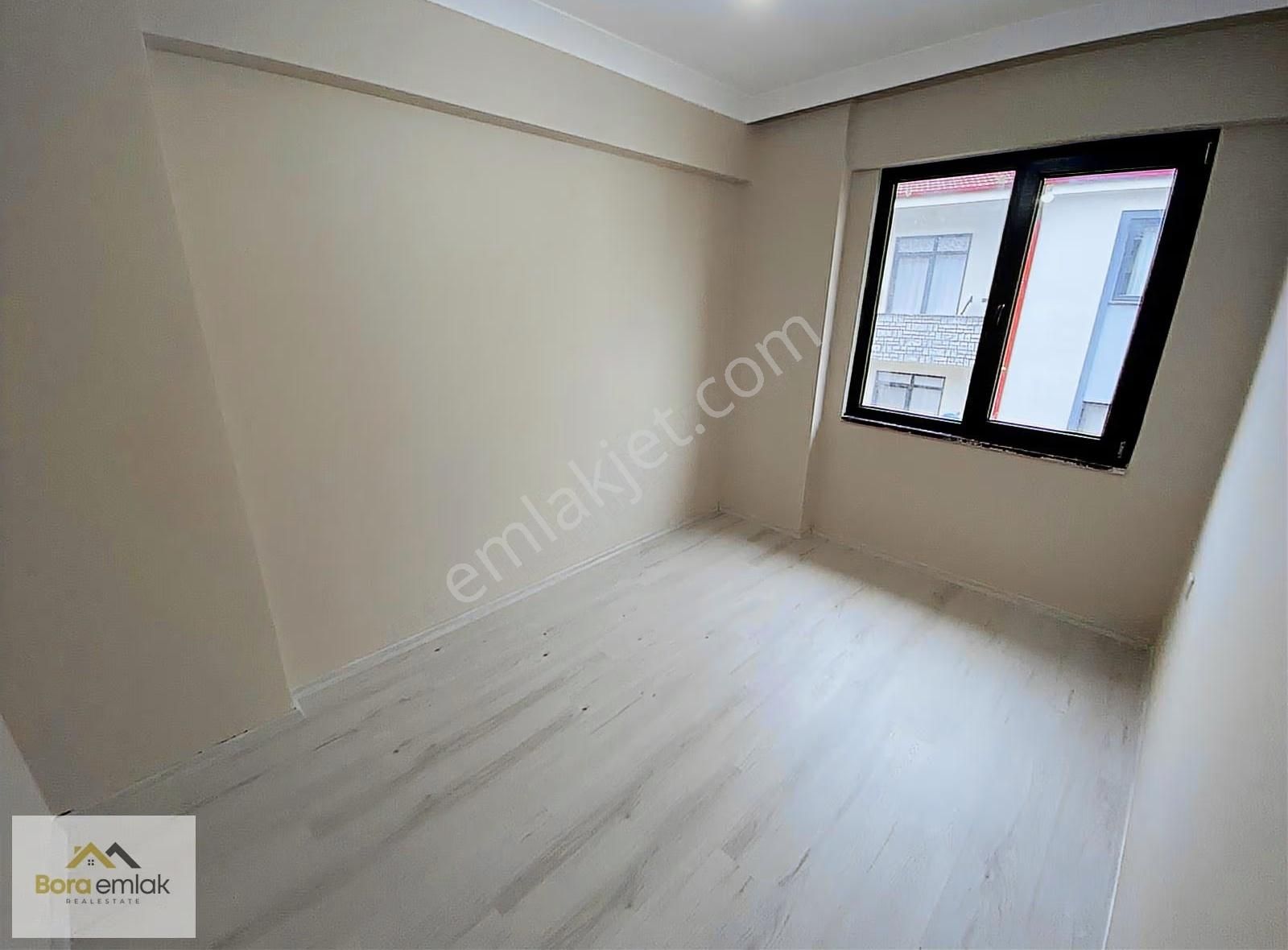 Bora Emlak'dan Ömercikler Mahallesi'nde Kiralık 1+1 Daire - Görsel 2