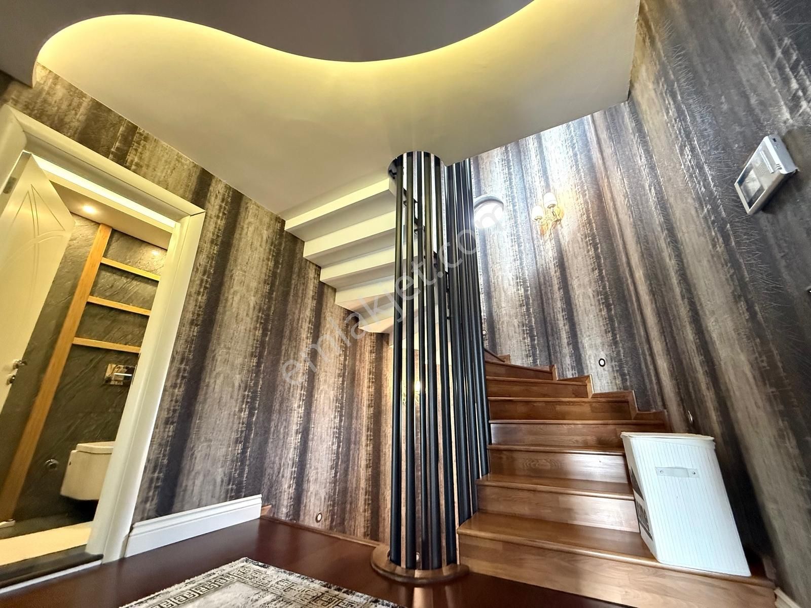 Balıkesir Değirmen Boğazı Sitesinde Satılık Havuzlu Lüks Villa - Görsel 6