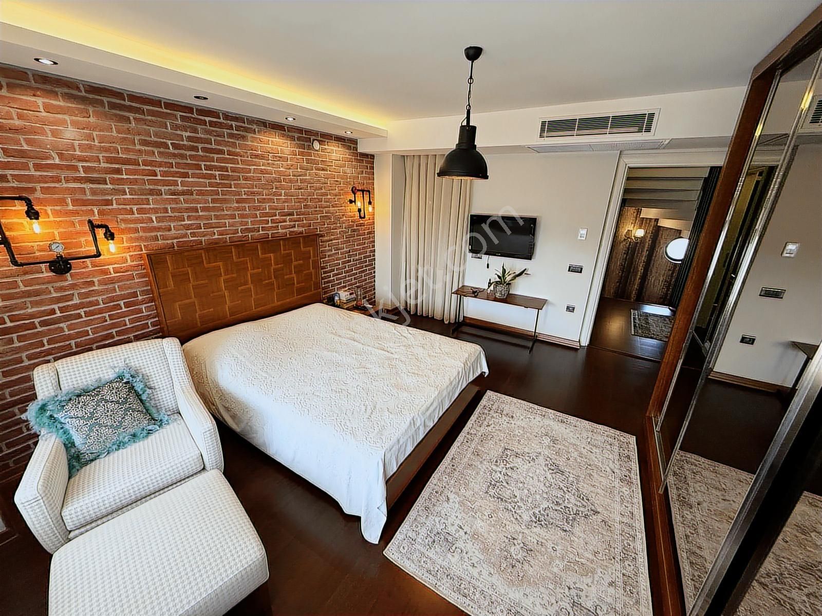 Balıkesir Değirmen Boğazı Sitesinde Satılık Havuzlu Lüks Villa - Görsel 22