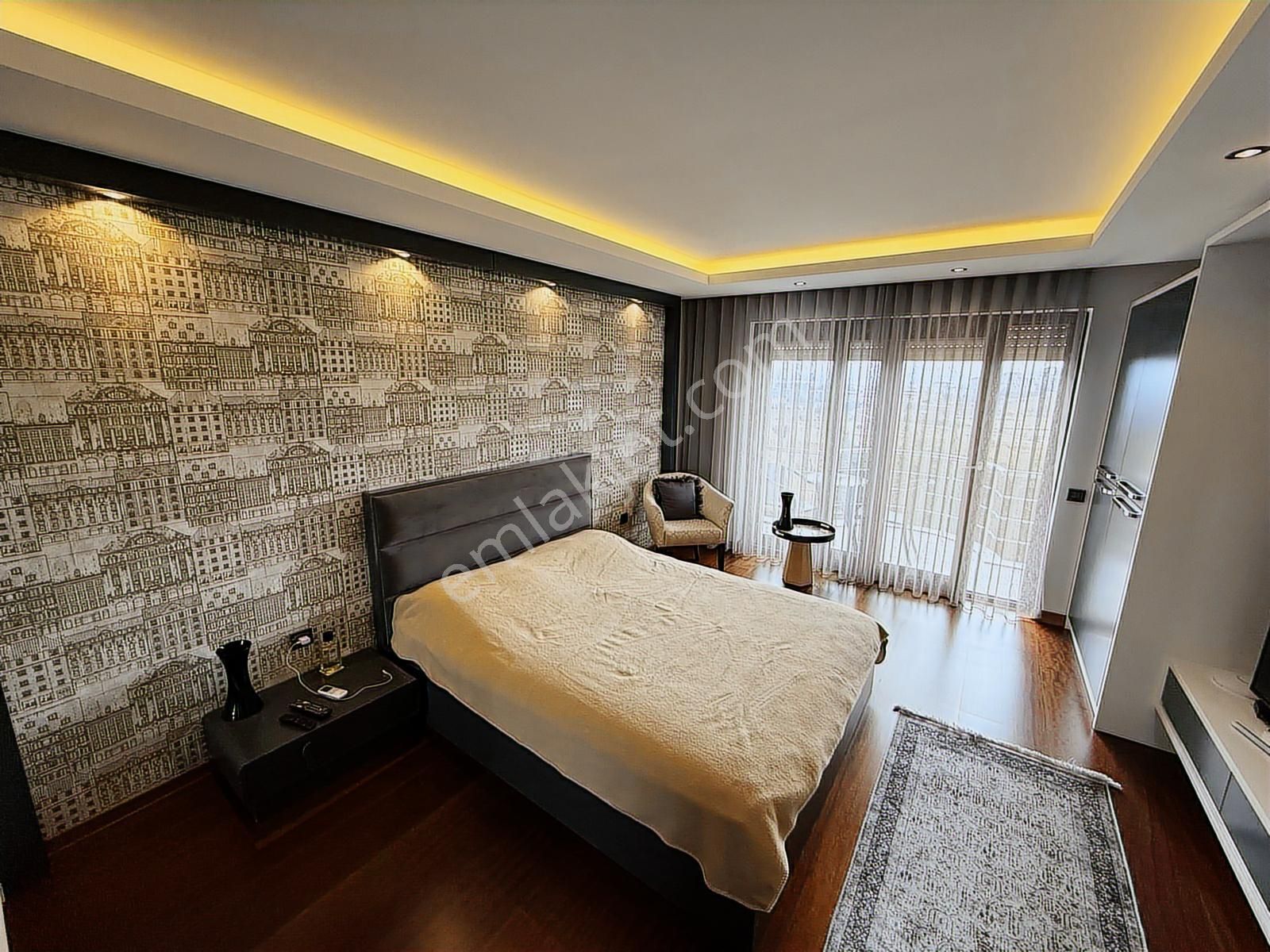 Balıkesir Değirmen Boğazı Sitesinde Satılık Havuzlu Lüks Villa - Görsel 3