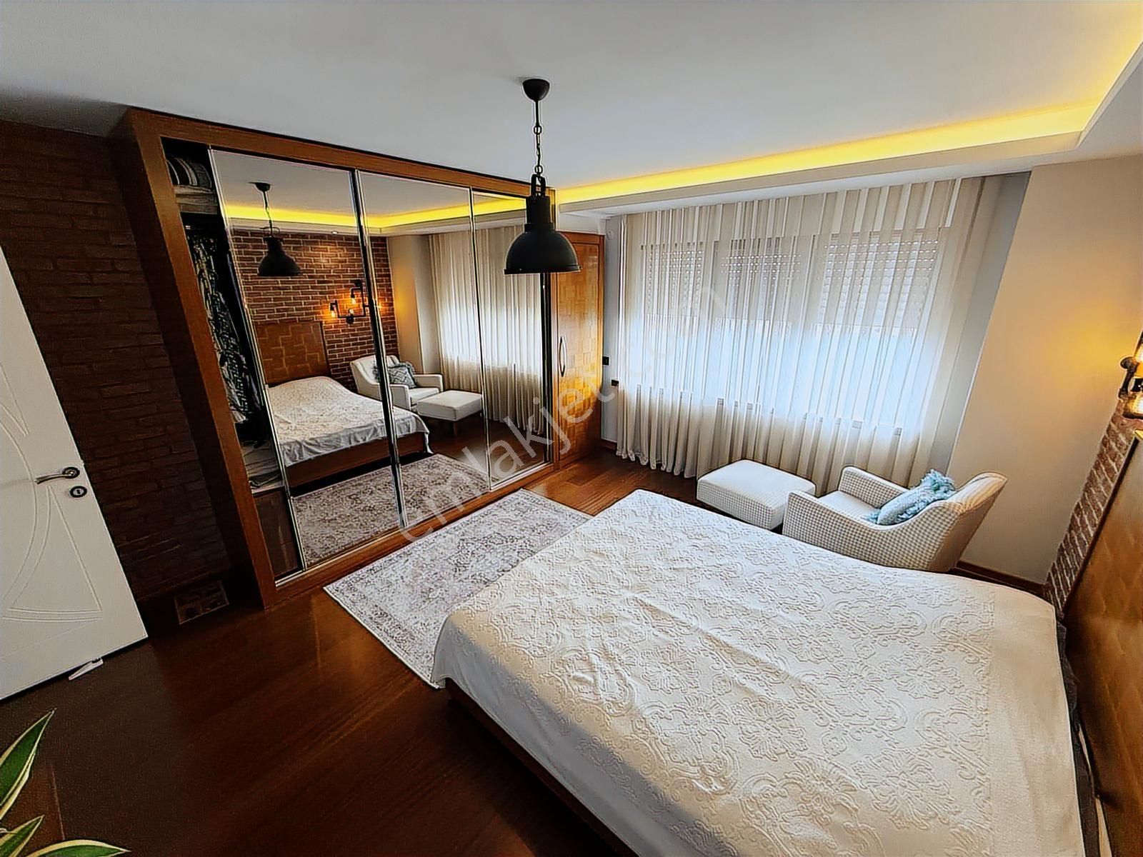 Balıkesir Değirmen Boğazı Sitesinde Satılık Havuzlu Lüks Villa - Görsel 28