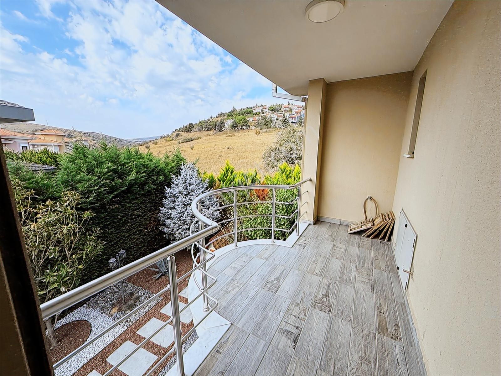 Balıkesir Değirmen Boğazı Sitesinde Satılık Havuzlu Lüks Villa - Görsel 32