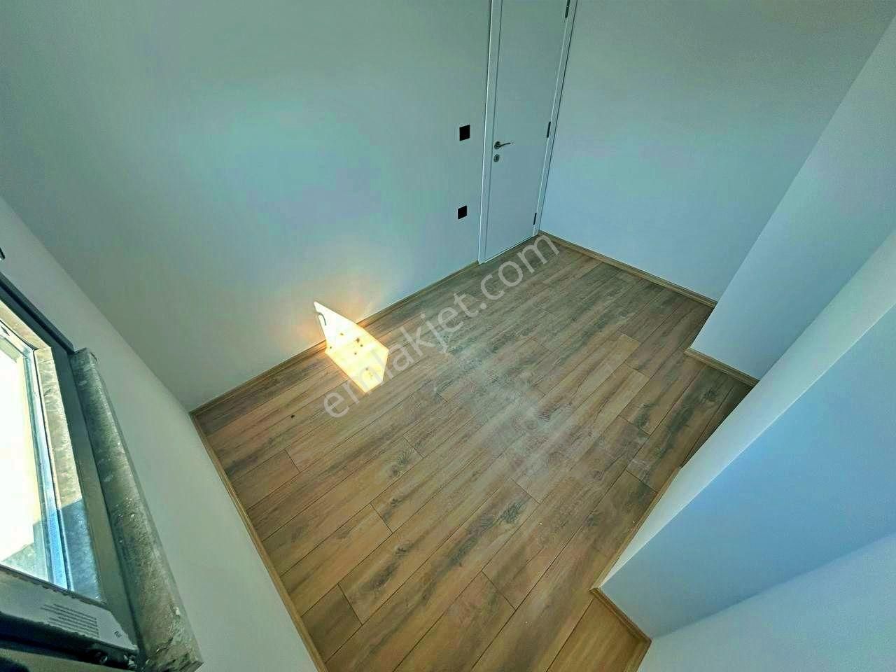 Uytundan Akçay'da Doğalgazlı Geniş Teraslı 4+1 Satılık Dubleks - Görsel 34