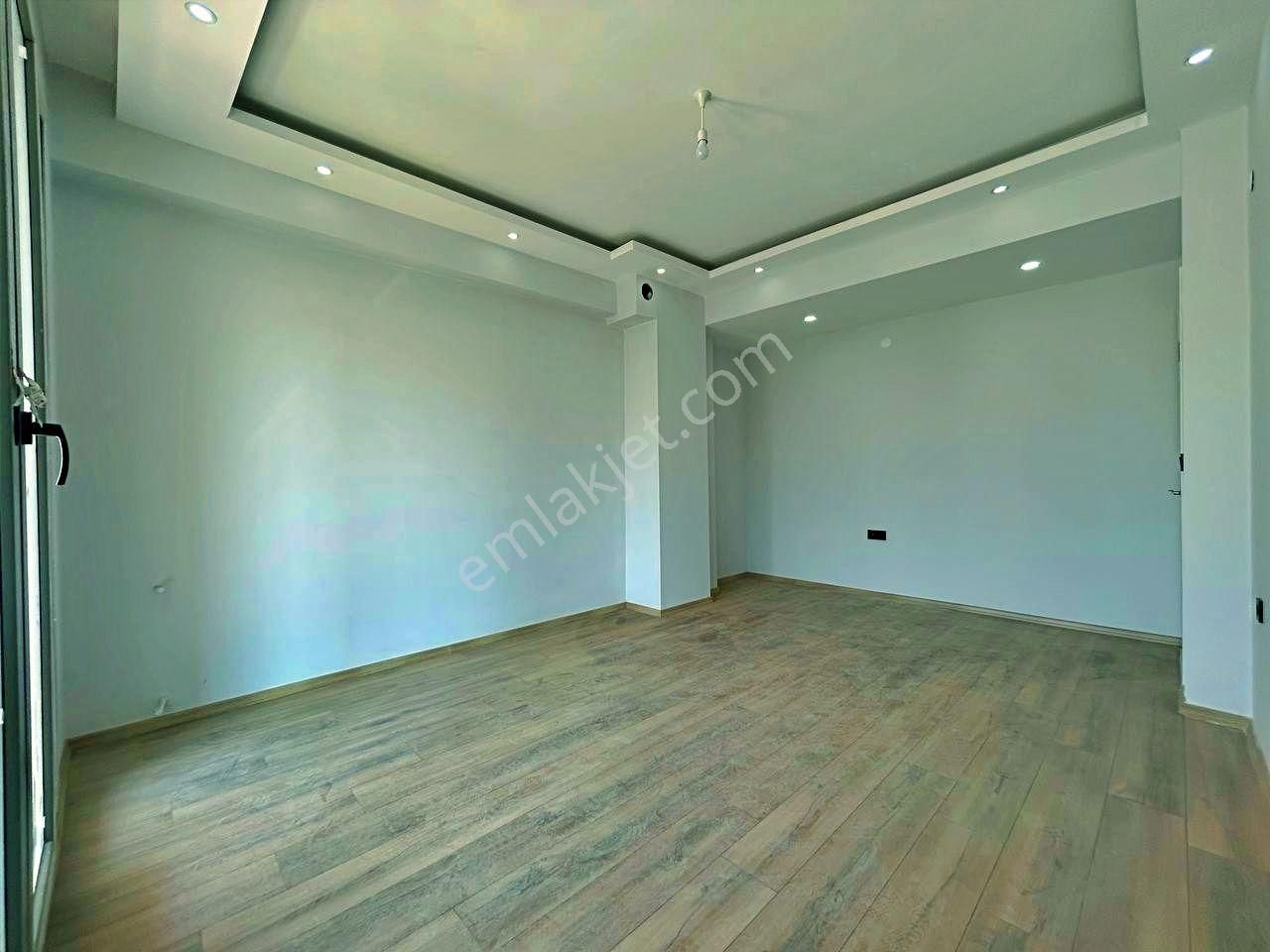 Uytundan Akçay'da Doğalgazlı Geniş Teraslı 4+1 Satılık Dubleks - Görsel 2